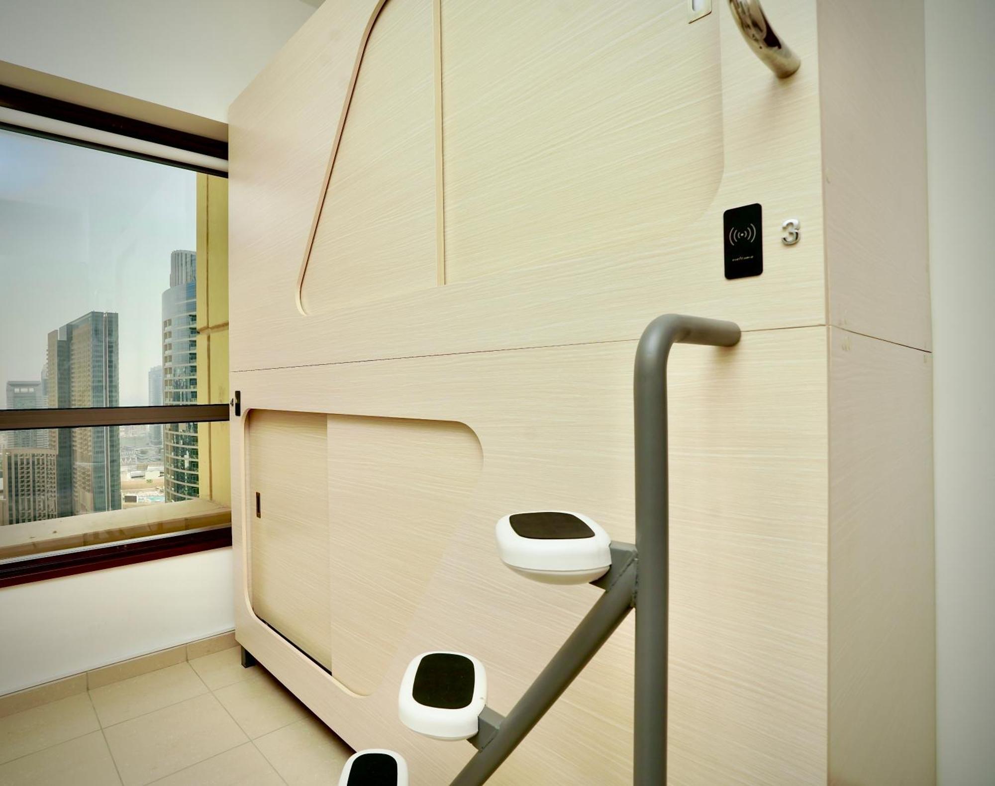 Berloga Capsule Jbr Hotel ดูไบ ภายนอก รูปภาพ