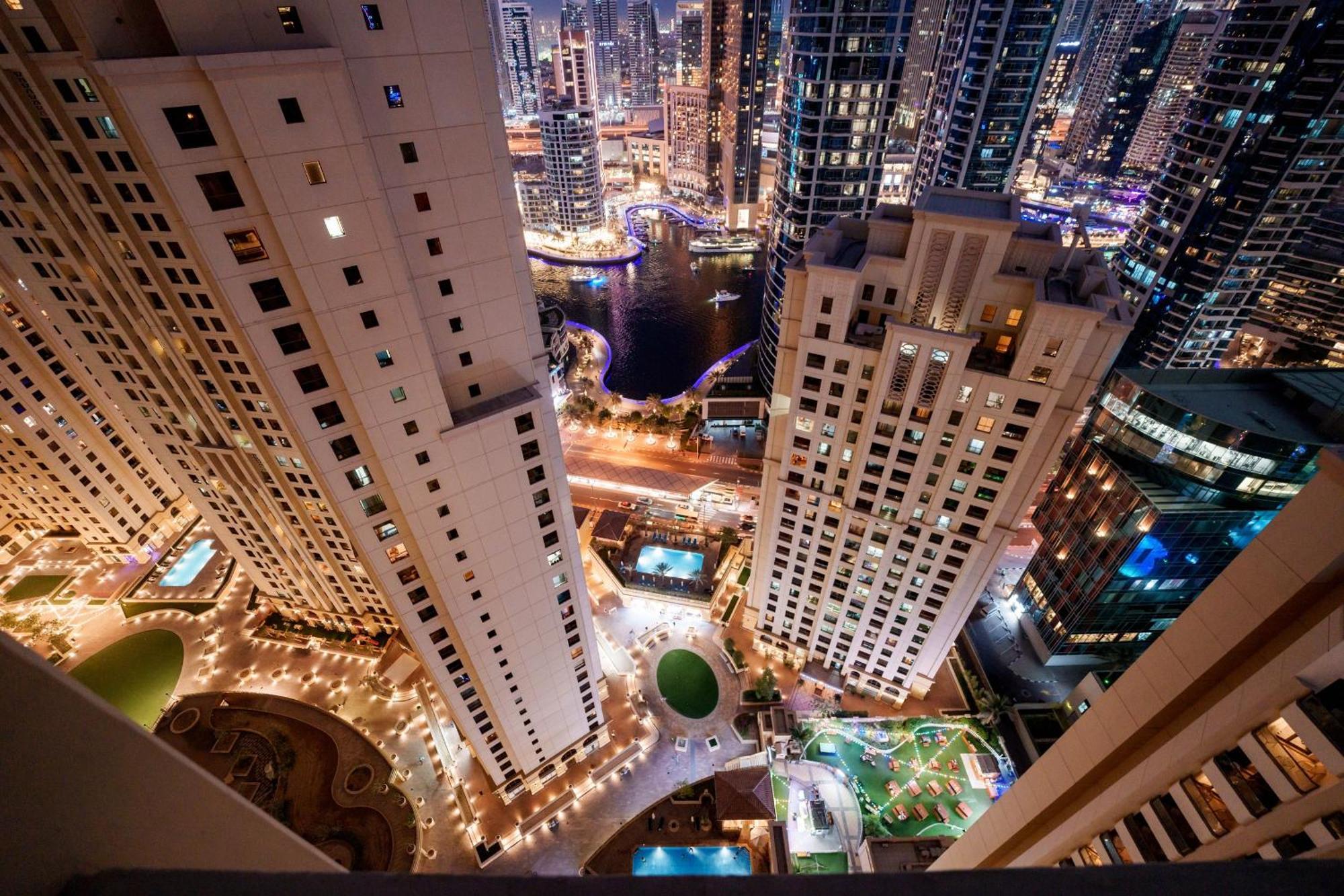 Berloga Capsule Jbr Hotel ดูไบ ภายนอก รูปภาพ